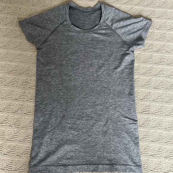 Lululemon swiftly tech 2.0 size 6 - Picture 2 of 4